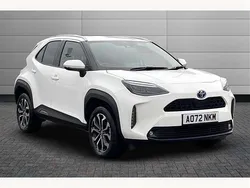 White Used 2022 Toyota Yaris Cross Design SUV | £20,095 (Fair price)