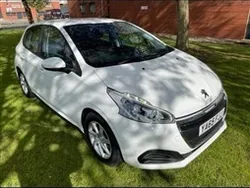 White Used 2014 Peugeot 208 Active Hatchback | £5,695 (Fair price)