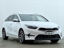 White Used 2024 Kia Ceed Hatchback | £16,998 (Fair price)