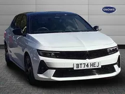 White Used 2024 Vauxhall Astra Estate | £20,555 (Fair price)