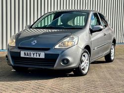 Grey Used 2011 Renault Clio II Hatchback | £1,295 (Good price)
