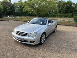 Silver Used 2006 Mercedes CLK200 Avantgarde Cabriolet | £2,250 (A bit pricey)