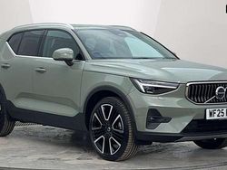 Green Used 2025 Volvo XC40 Ultra SUV | £37,296 (Expensive)