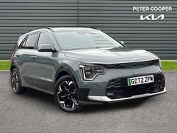 Green Used 2022 Kia e-Niro 4 SUV | £22,291 (Expensive)
