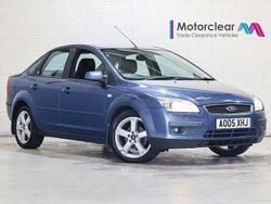 Blue Used 2005 Ford Focus Ghia Sedan | £1,495 (Fair price)