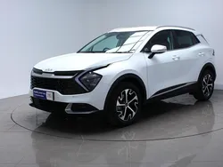 White Used 2025 Kia Sportage 2 SUV | £28,995 (Good price)