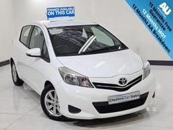 White Used 2013 Toyota Yaris Hatchback | £4,095 (Good price)