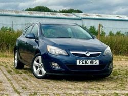 Blue Used 2010 Vauxhall Astra SRi Hatchback | £2,295 (Good price)