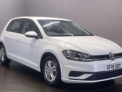 White Used 2019 VW Golf VII S Hatchback | £12,599 (Fair price)