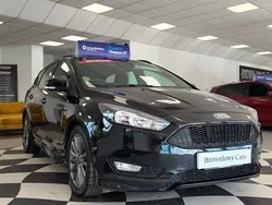Black Used 2016 Ford Focus ST-Line Estate | £8,995 (Expensive)