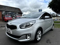 Silver Used 2016 Kia Carens 2 MPV | £6,995 (Fair price)