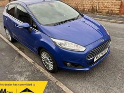 Blue Used 2013 Ford Fiesta Titanium Hatchback | £3,700 (Fair price)