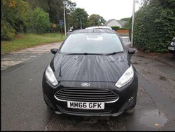 Black Used 2017 Ford Fiesta Zetec Hatchback | £6,850 (Good price)