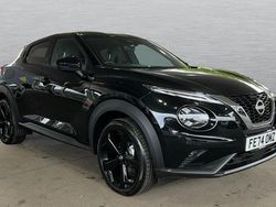 Pearl black Used 2024 Nissan Juke Tekna SUV | £19,102 (A bit pricey)
