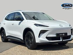 Arctic white New 2025 MG S5 SE SUV | £22,395 (Fair price)