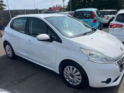 White Used 2013 Peugeot 208 Access Hatchback | £3,395 (Fair price)