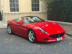 Red Used 2015 Ferrari California Cabriolet | £72,000 (Fair price)