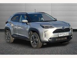 Silver Used 2023 Toyota Yaris Hybrid SUV | £22,999 (A bit pricey)