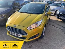 Yellow Used 2013 Ford Fiesta Zetec Hatchback | £2,995 (Good price)