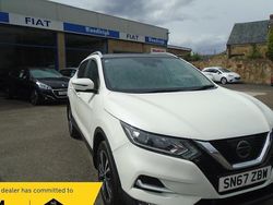 White Used 2017 Nissan Qashqai N-Connecta SUV | £8,995 (Fair price)