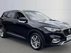 Black Used 2021 MG HS Exclusive SUV | £13,187 (Fair price)