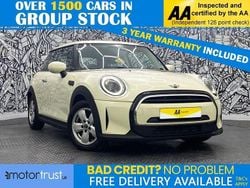 White Used 2021 Mini Cooper Classic Hatchback | £12,595 (Good price)