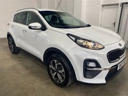 White Used 2022 Kia Sportage 2 SUV | £16,800 (Expensive)
