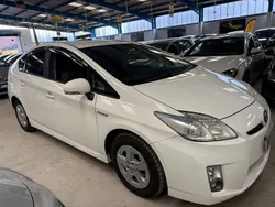 White Used 2025 Toyota Prius Hatchback | £4,800
