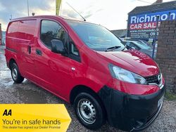Red Used 2013 Nissan NV200 SE Van | £4,495 (Super price)