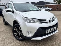 White Used 2015 Toyota RAV4 SUV | £10,421 (Fair price)