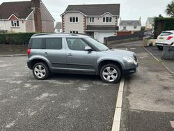 Grey Used 2011 Skoda Yeti SE SUV | £4,850 (Fair price)