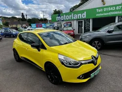 Yellow Used 2013 Renault Clio IV Dynamique Hatchback | £5,999 (Expensive)