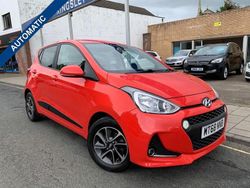 Red Used 2018 Hyundai i10 Premium Hatchback | £9,395 (Fair price)