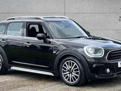 Black Used 2019 Mini Cooper Countryman Sport SUV | £17,199 (Fair price)