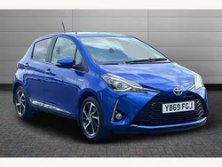 Blue Used 2019 Toyota Yaris Hybrid Hatchback | £14,999 (Fair price)
