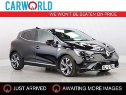 Black Used 2022 Renault Clio V RS Line Hatchback | £15,400 (Fair price)