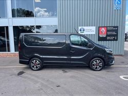Black Used 2023 Renault Trafic Van | £17,450 (Fair price)