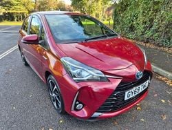 Red Used 2020 Toyota Yaris Hybrid Hatchback | £13,695 (Fair price)