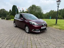 Red Used 2014 Renault Scénic III Dynamique MPV | £3,100 (Fair price)