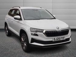 Moon white metallic Used 2025 Skoda Karoq SE L SUV | £23,495 (Fair price)