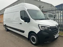 White Used 2023 Renault Master Business Van | £14,495 (Super price)