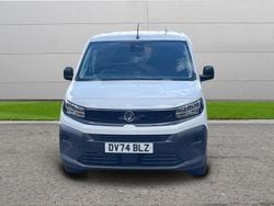 White New 2024 Vauxhall Combo S MPV | £14,980 (Good price)