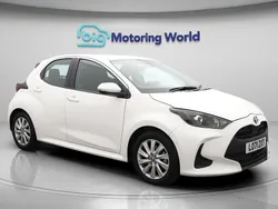White Used 2022 Toyota Yaris Hybrid Hatchback | £15,500 (Good price)