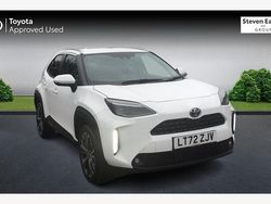 Used 2025 Toyota Yaris Hybrid Estate | £23,623 (Fair price)