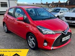 Used 2015 Toyota Yaris Hybrid | £10,495 (Fair price)