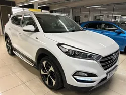 White Used 2017 Hyundai Tucson Edition SUV | £7,290 (A bit pricey)