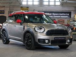 Melting silver Used 2018 Mini Cooper Countryman Chili SUV | £14,480 (A bit pricey)
