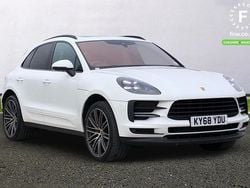 White Used 2018 Porsche Macan SUV | £31,999 (Fair price)
