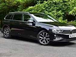 Black Used 2021 VW Passat SEL Estate | £16,489 (Fair price)