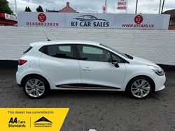White Used 2014 Renault Clio IV Dynamique Hatchback | £4,595 (Fair price)